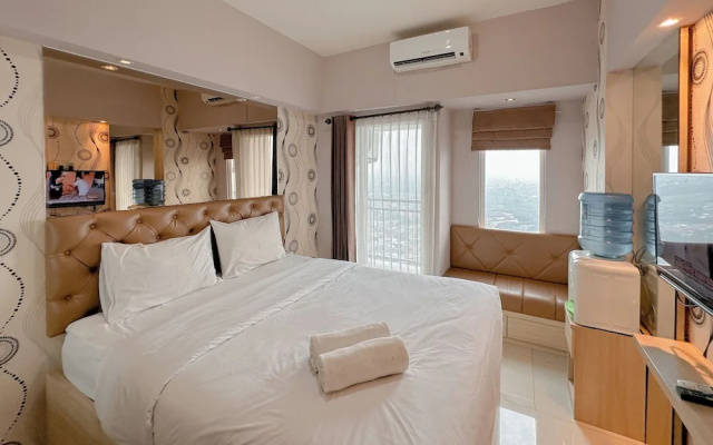 Strategic Spot Studio With Mall Access At Tanglin Supermall Mansion Apartment – Guest Rooms – Surabaya