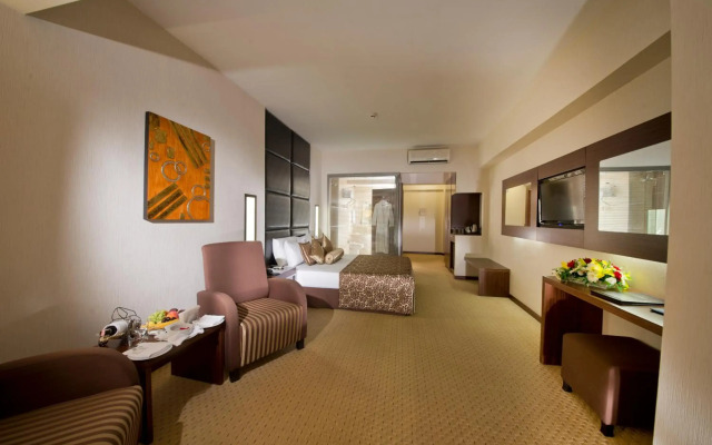 North Point Hotel