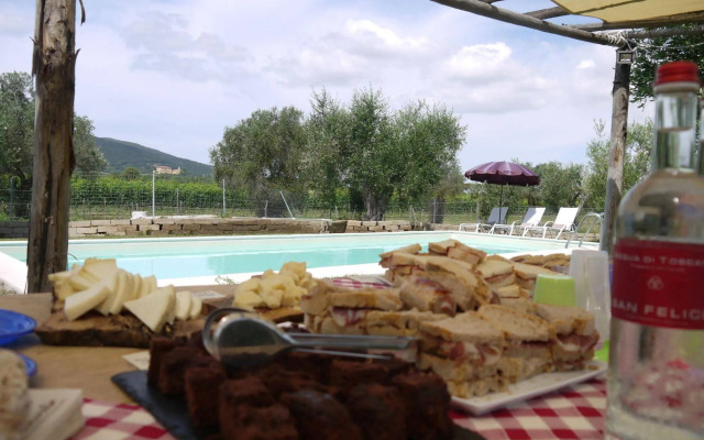 Podere Monte Corno
