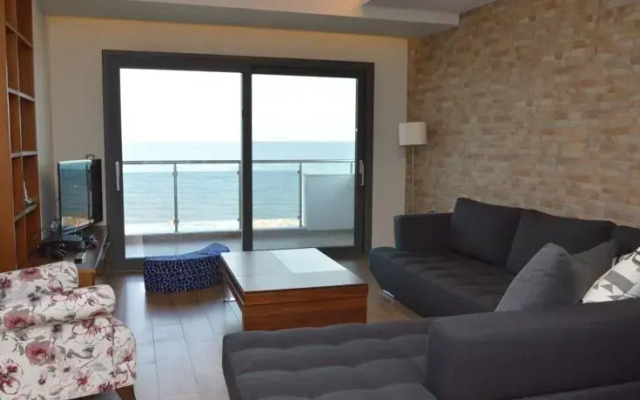 Aqua Mare Luxury Apartments