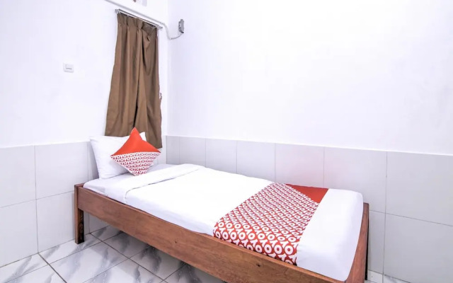 Maju Jaya Homestay Syariah by OYO Rooms