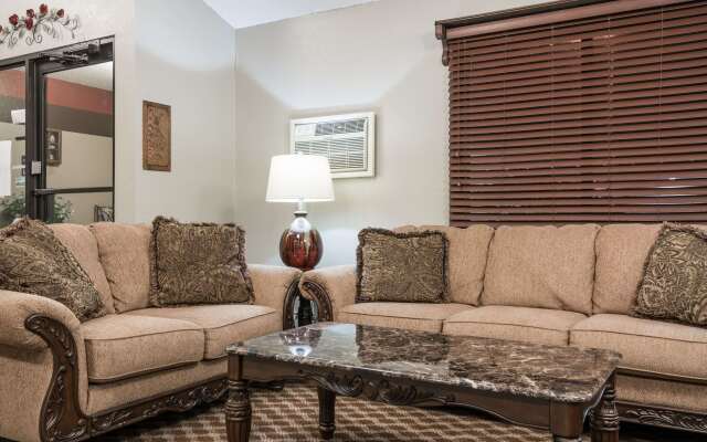 Knights Inn Litchfield