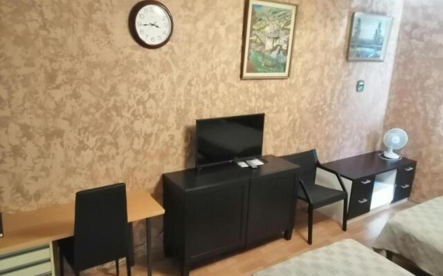 Apartment by the park