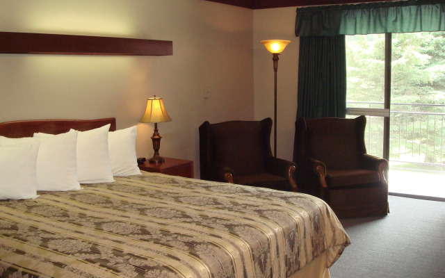 Three Valley Lake Chateau