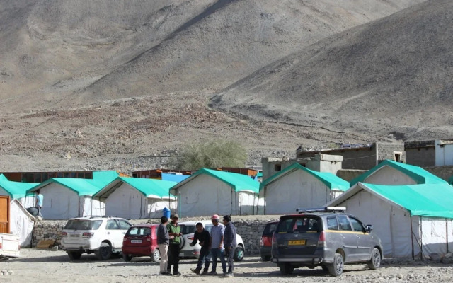 Auspicious Camps and Cottages