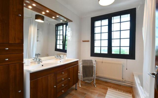 Gîte Labastide-Villefranche, 5 pièces, 8 personnes - FR-1-384-44