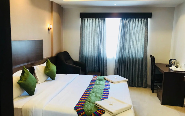 Regalia Inn & Suites