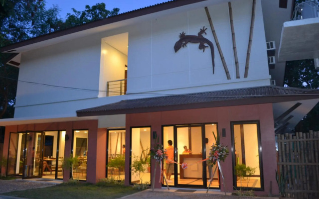 Coron Ecolodge