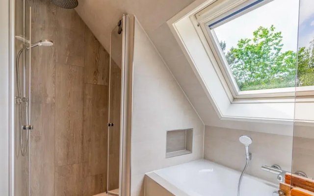 Charming Villa With Sauna and South-facing Garden