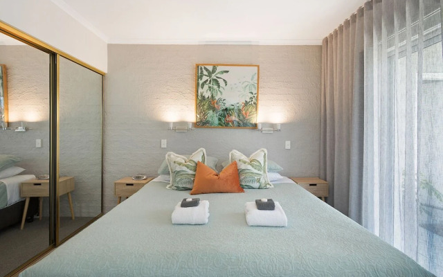 The Palms Apartments