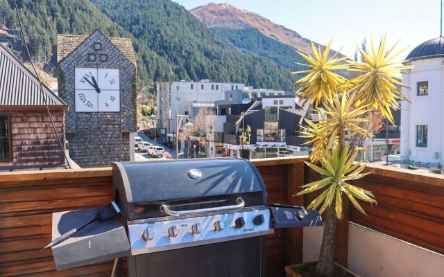 Adventure Queenstown Hostel