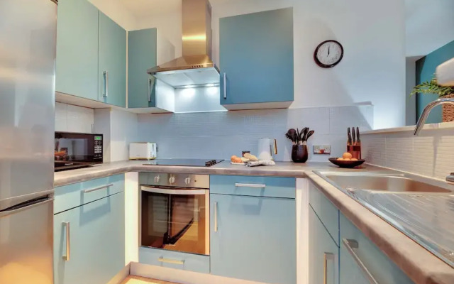 Laing Apartments