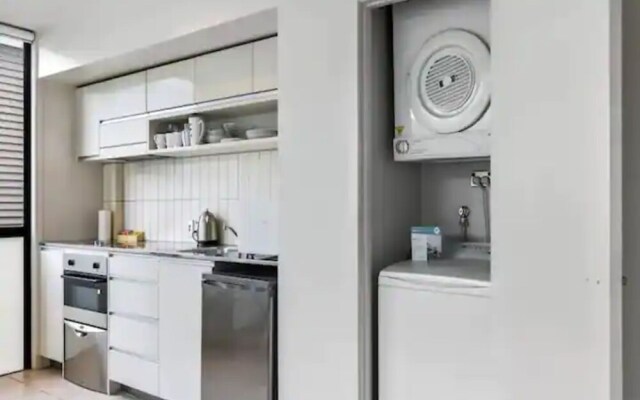 Lovely And Cozy Apartment - Parking, Pool And Gym!