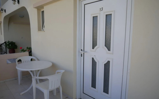 Litinas Apartments