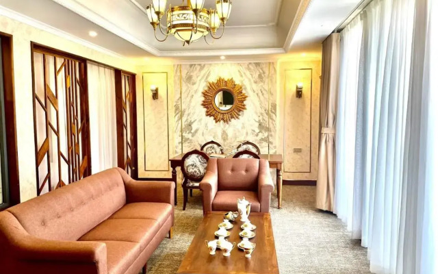 Phoenix Hotel
