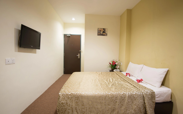 Grand Inn – Guest Rooms – George Town