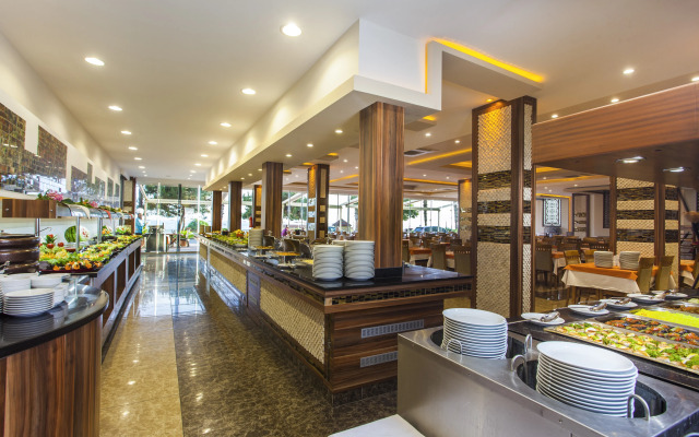 Kleopatra Ada Beach Hotel