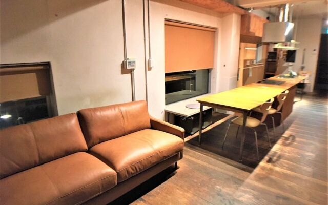 Higashi-Gokencho M-building 2F
