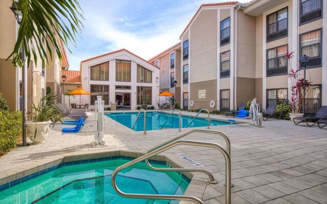Hampton Inn & Suites Orlando/East UCF Area