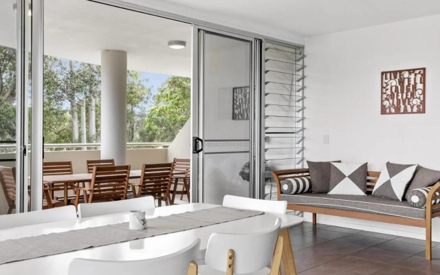 Unit 2 18 OAK STREET