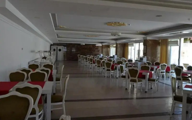 Orcas Imperial Palace