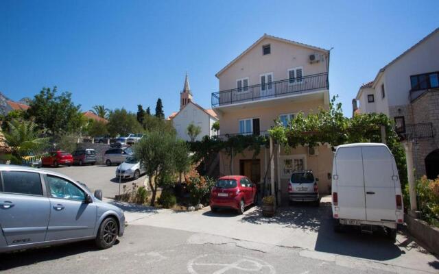 Apartment Dube