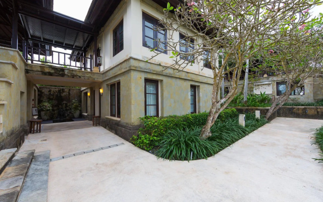 Nirwana Villa Estate