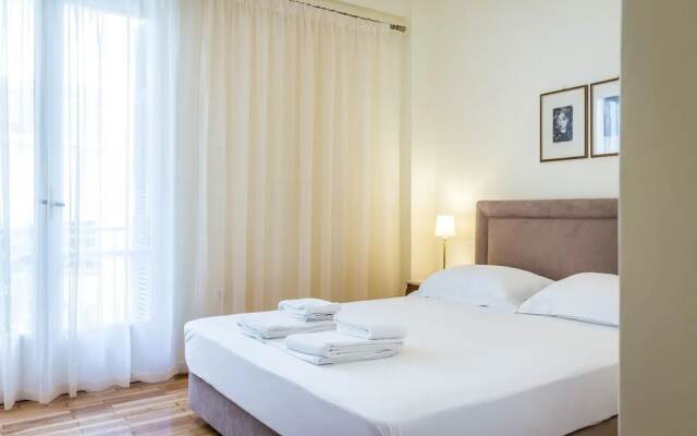 Chic flat in Kolonaki next to American Embassy
