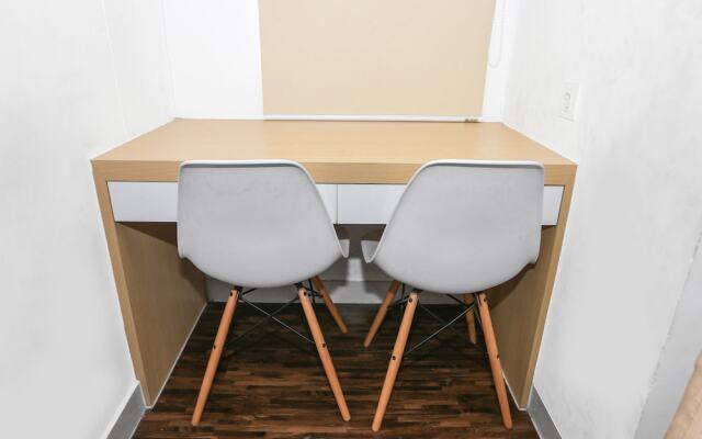 OYO 93447 City Rooms Apartment