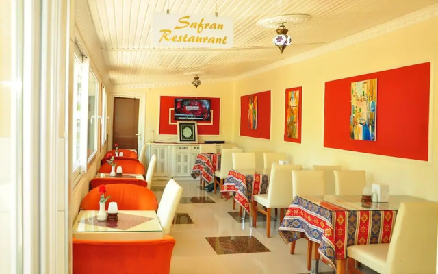 Almila Side Suite Hotel