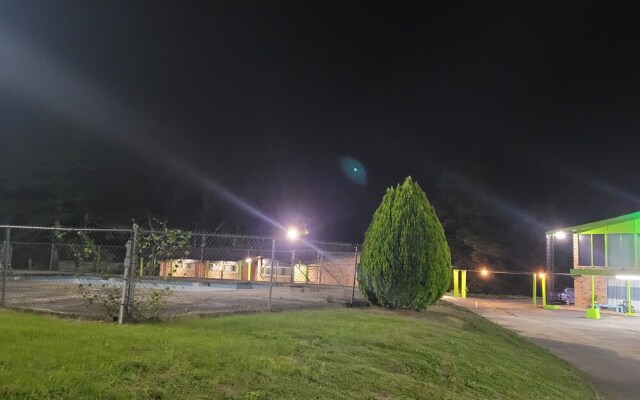 Green Park Motel