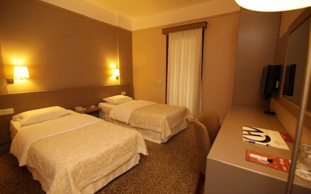 Grand Cavusoglu Hotel
