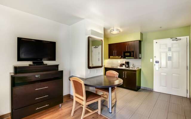 Studio 6 East Brunswick, NJ - NYC Area