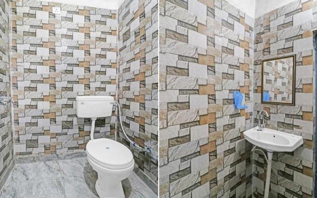 OYO 88123 Hotel Small Town