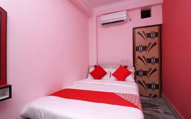 OYO 30975 Karunamoyee Guest House