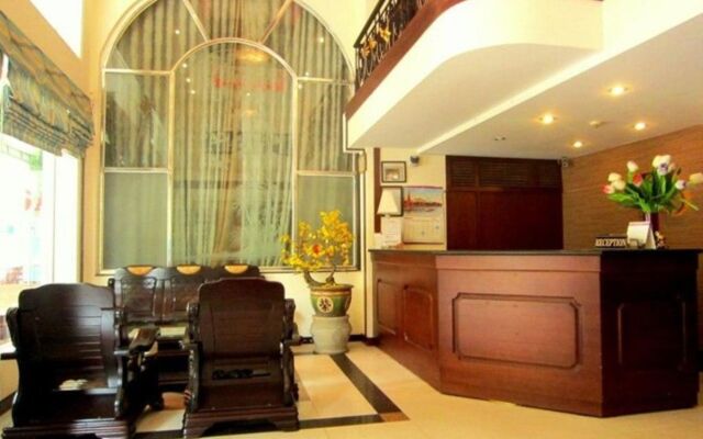 Golden Ant Hotel