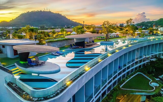 HOMA Phuket Town