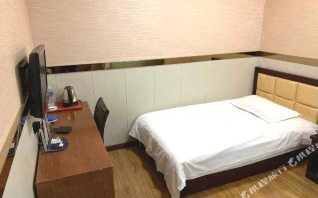 Zhapu Tianfei Business Hote