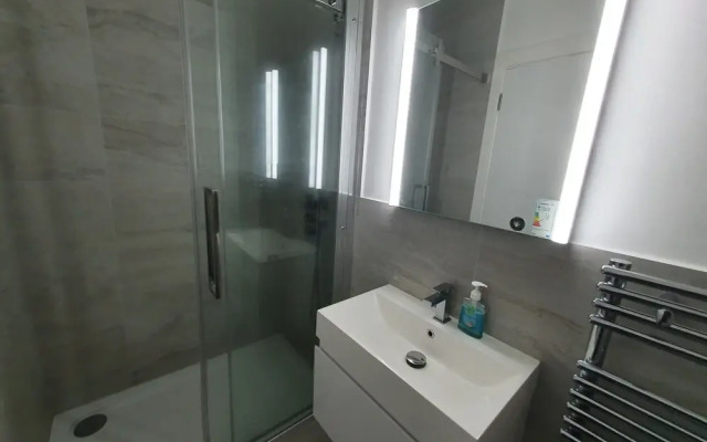 Superb Executive Apartment in Reading