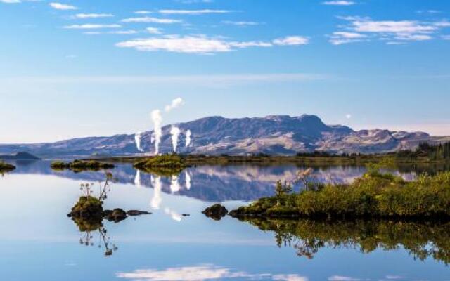Lake Thingvellir Cottages
