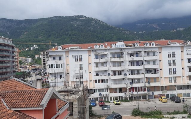 Apartment Twister 18 Budva