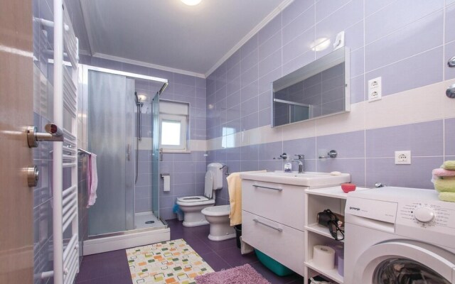 Stunning Home in Sibenik With Wifi and 4 Bedrooms