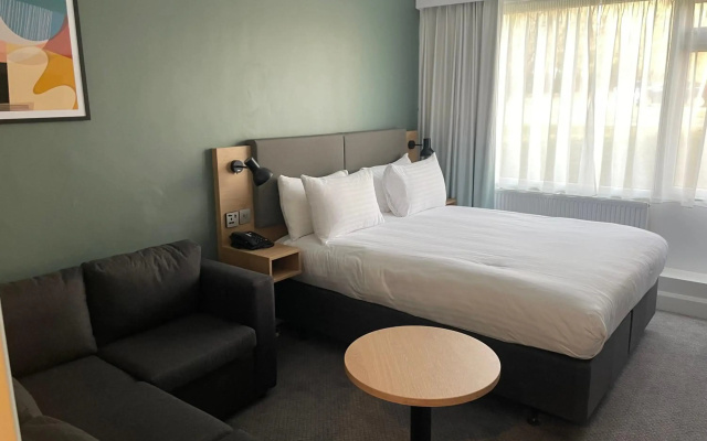 Holiday Inn NEWPORT by IHG