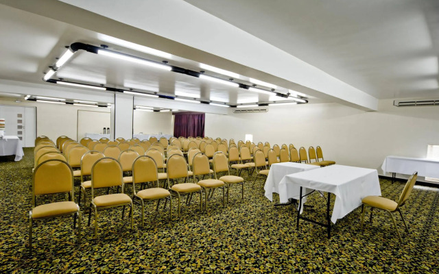 Hotel Nacional Inn Curitiba Torres