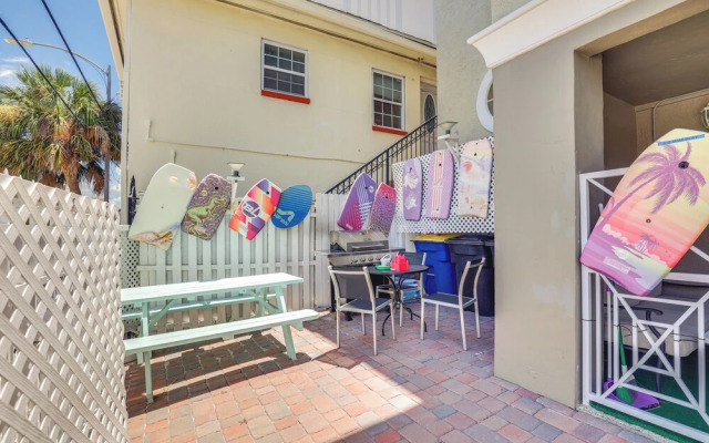 Clearwater Beach Hideaway: Walkable Location!
