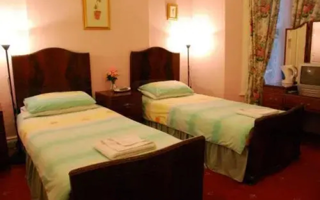Lynwood Guest House