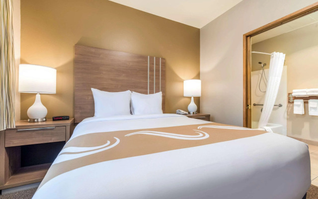 Quality Inn & Suites Bainbridge Island