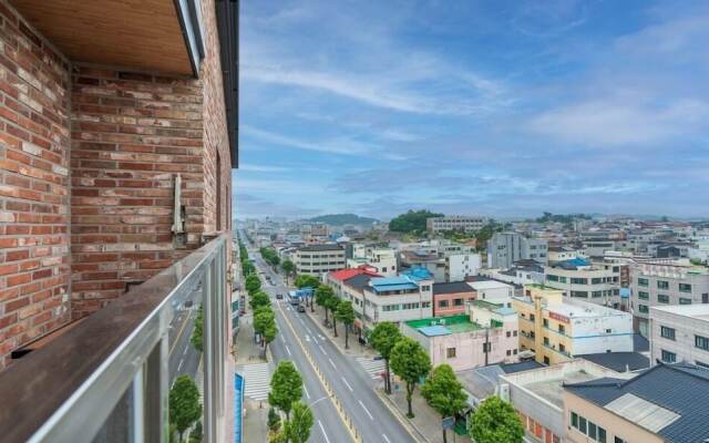 Jecheon Hound Hotel