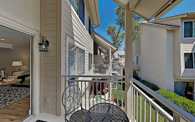 80courts 2 Bedroom Condo