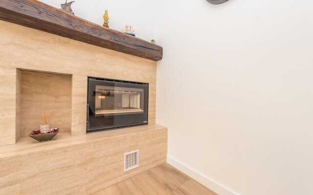 Modern Villa in Privlaka With Swimming Pool